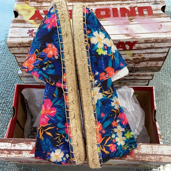 NEW! UNIONBAY FANNIE Tropical Canvas Espadrilles - Picture 6 of 11
